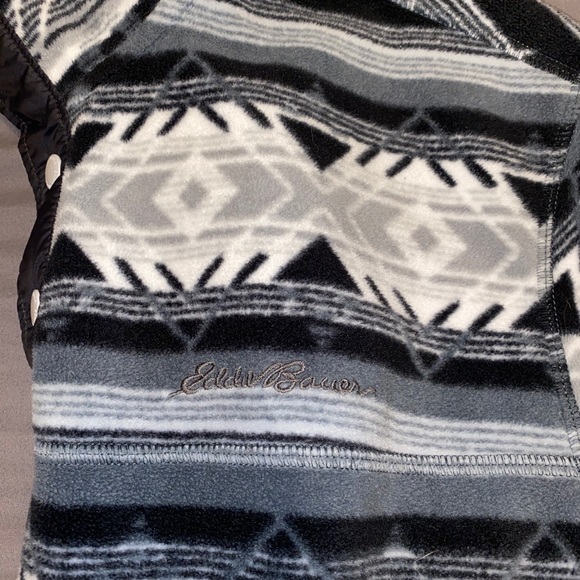 Eddie Bauer Pullover - Picture 5 of 5